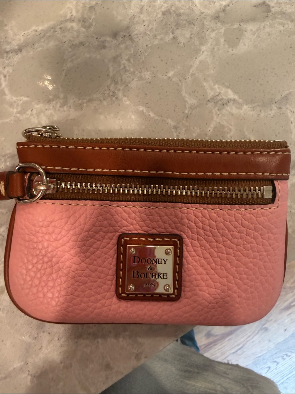 Dooney and BOURKE zip pebble grain Crossbody with coin purse - Picture 9 of 11